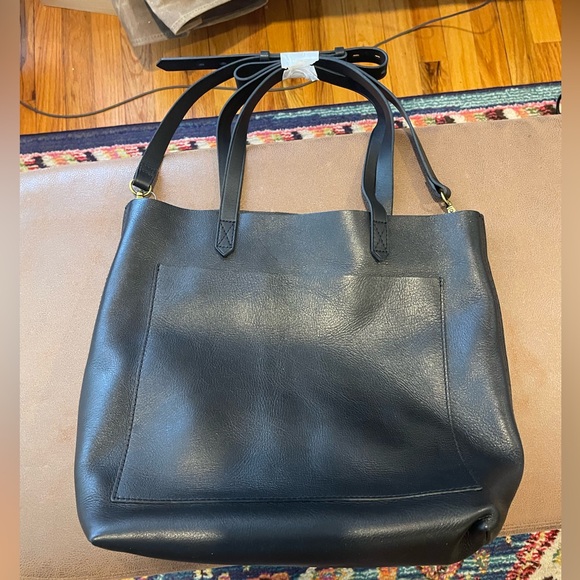 Madewell Handbags - Madewell Transport Tote‎ black